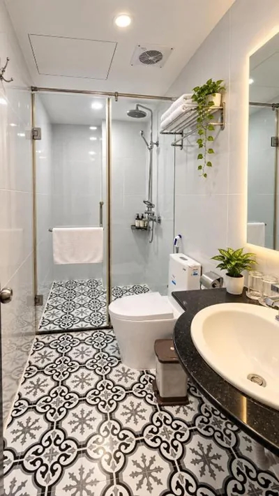 Holiday Premium Hotel & Travel – Photos 2