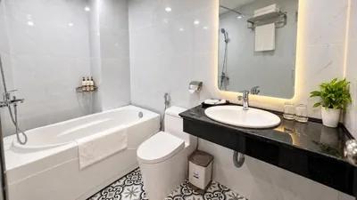 Holiday Premium Hotel & Travel – Photos 5