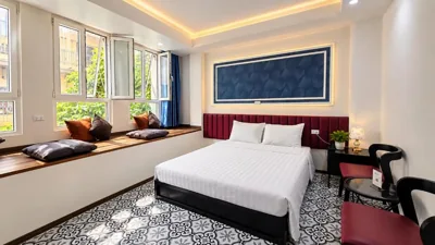 Holiday Premium Hotel & Travel – Photos 12