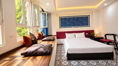 Holiday Premium Hotel & Travel – Photos 15